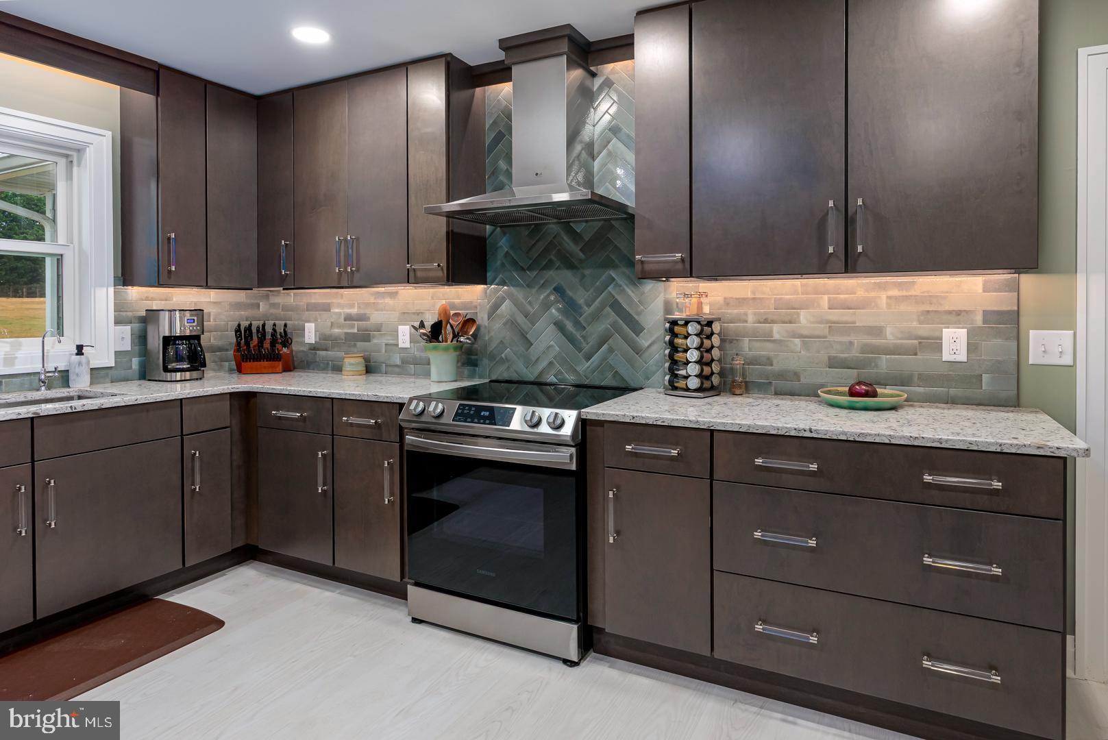 24204 DRAYTON LANDING DRIVE