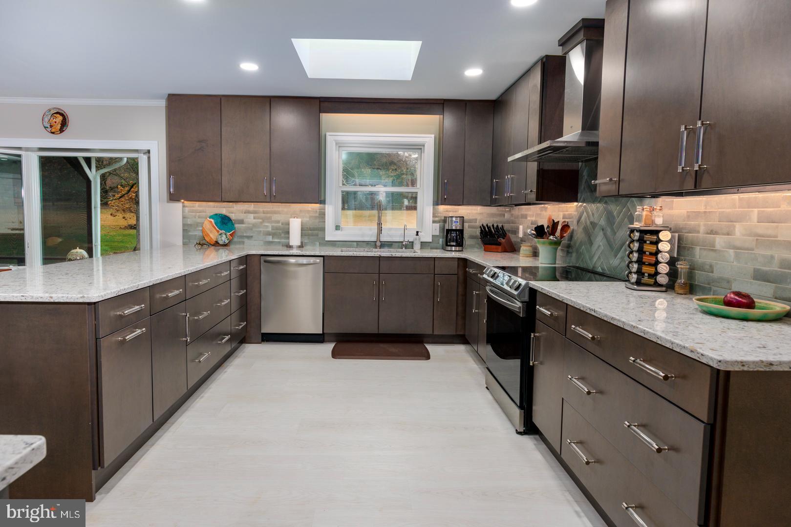 24204 DRAYTON LANDING DRIVE