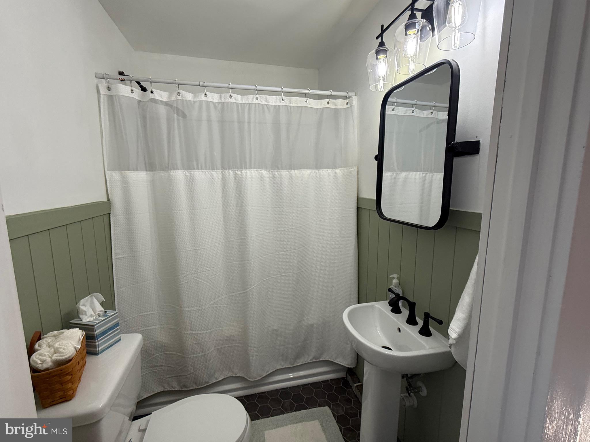 23055 OLD FAIRLEE ROAD