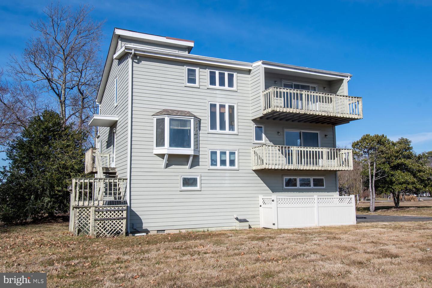 56 Prospect Bay Dr W