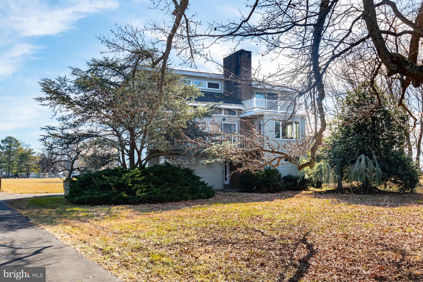 56 Prospect Bay Dr W