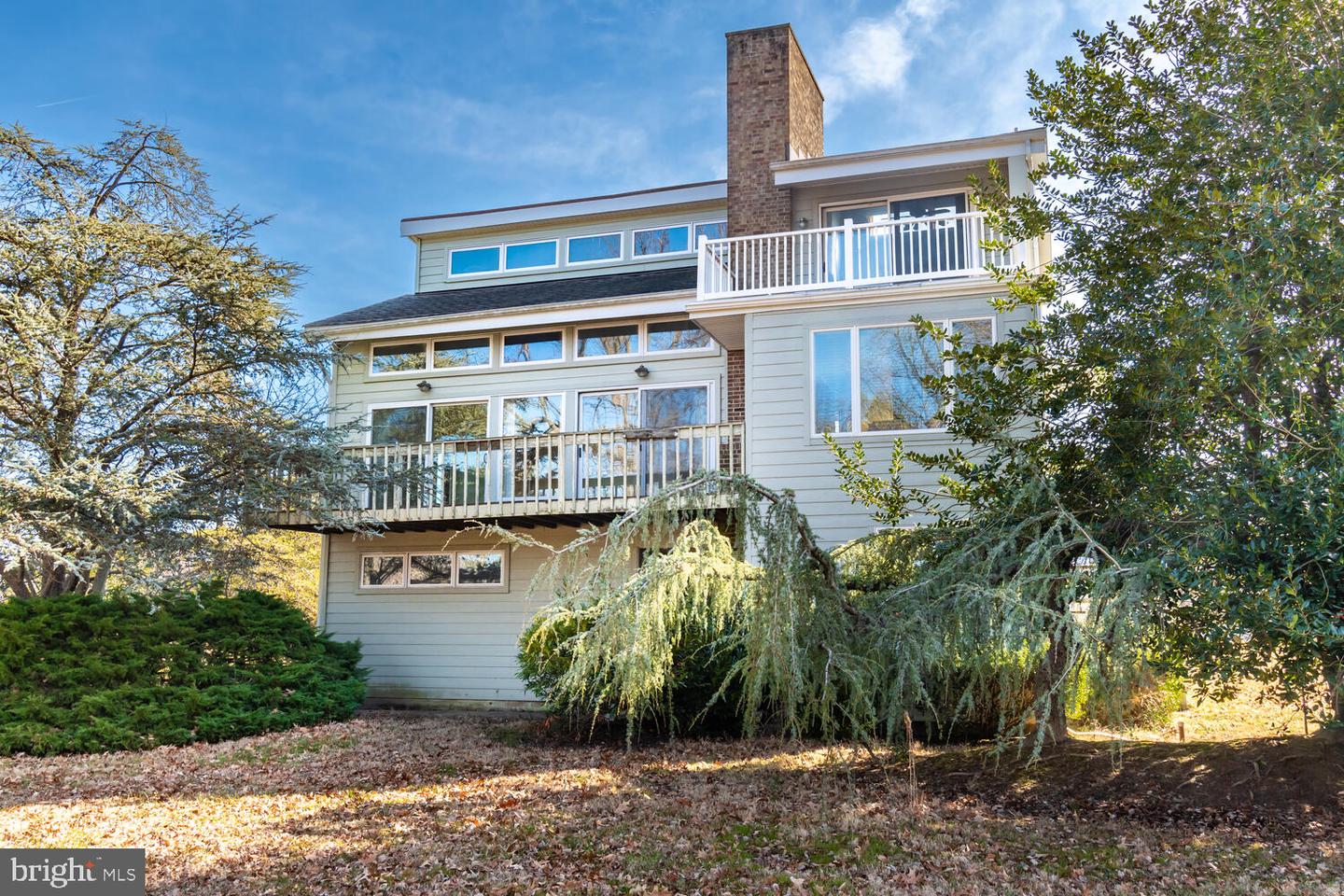 56 Prospect Bay Dr W