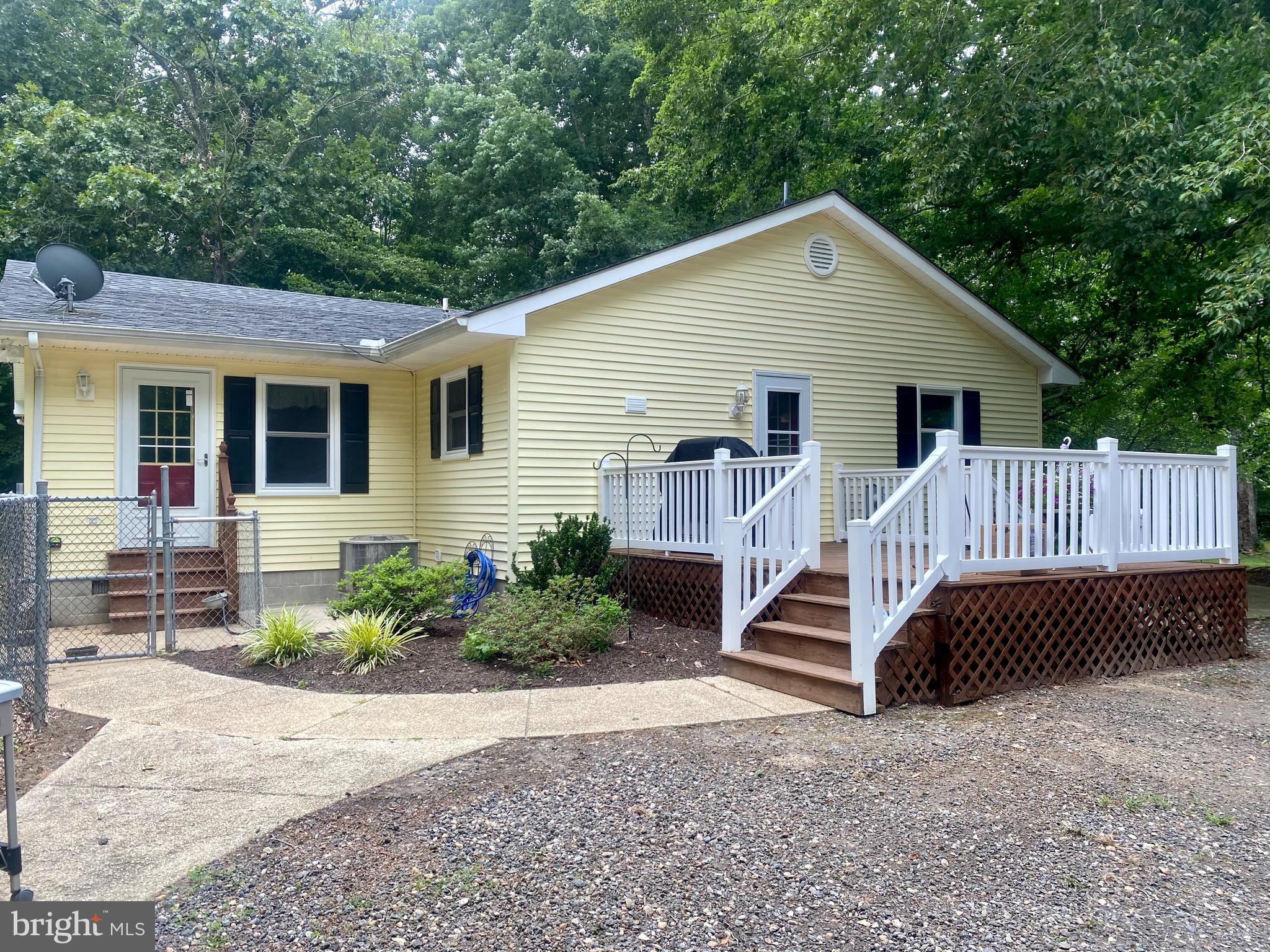 1180 Rabbit Hill Rd