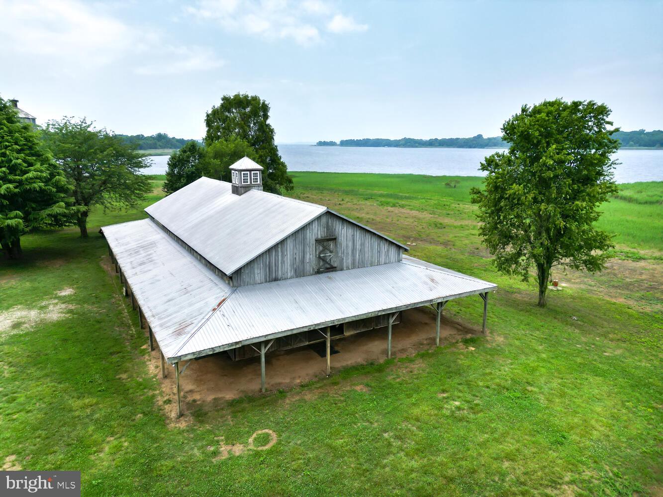405 Lands End Rd