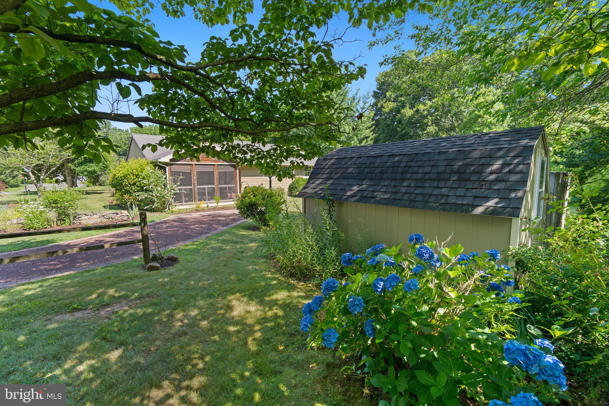 900 Church Hill Rd