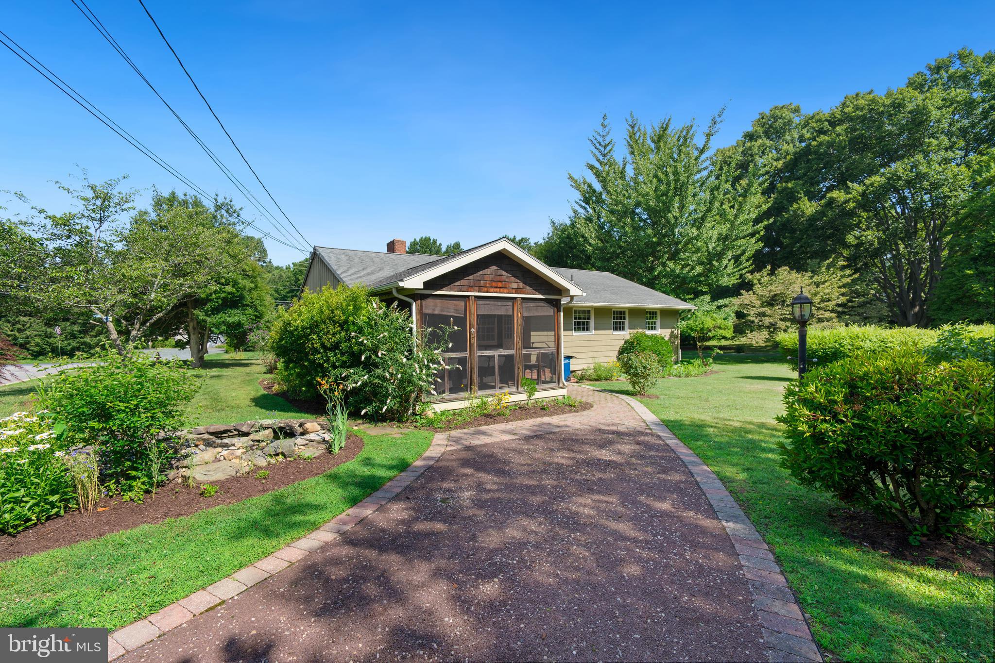 900 Church Hill Rd