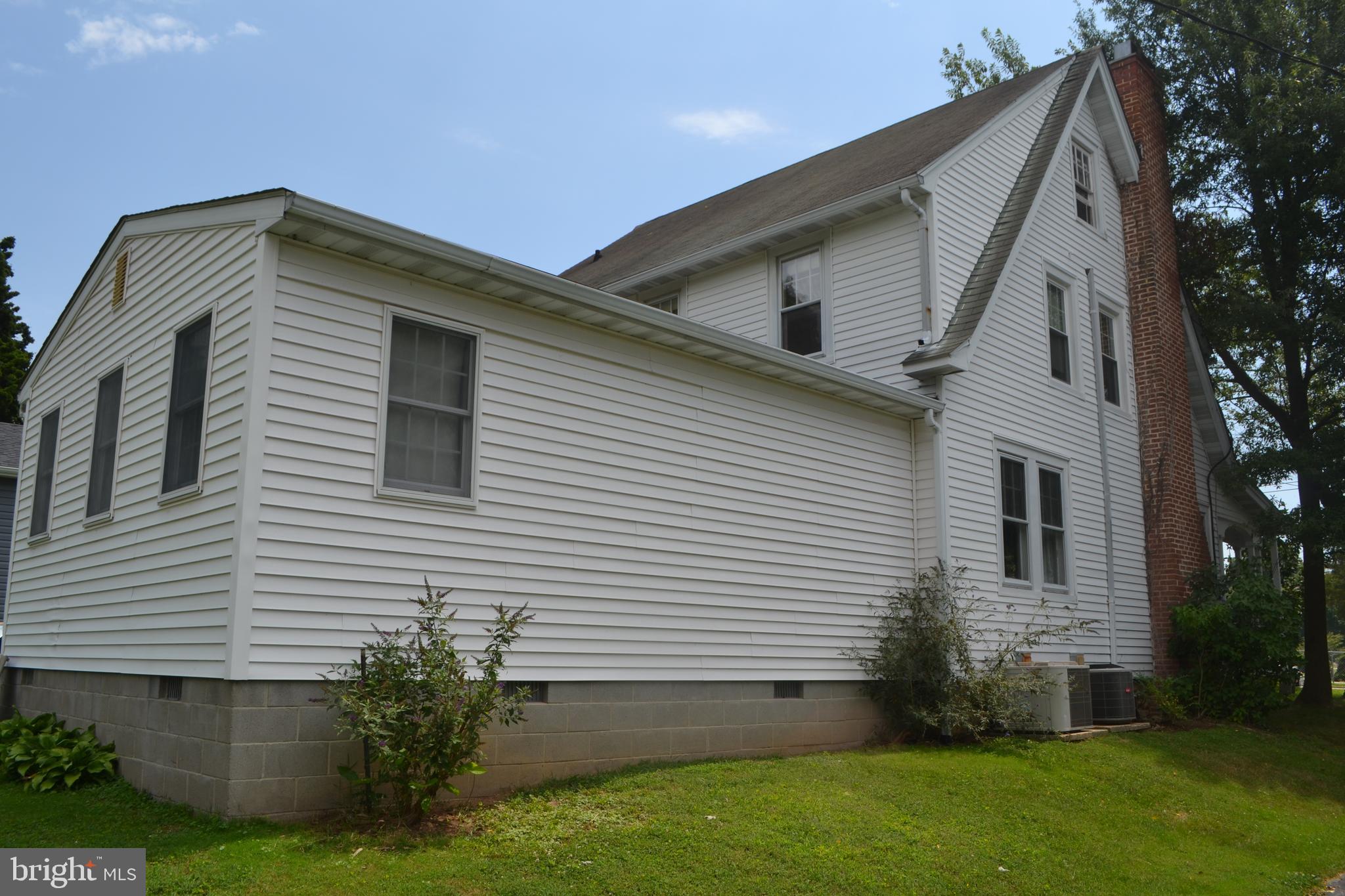 222 Belvedere Ave