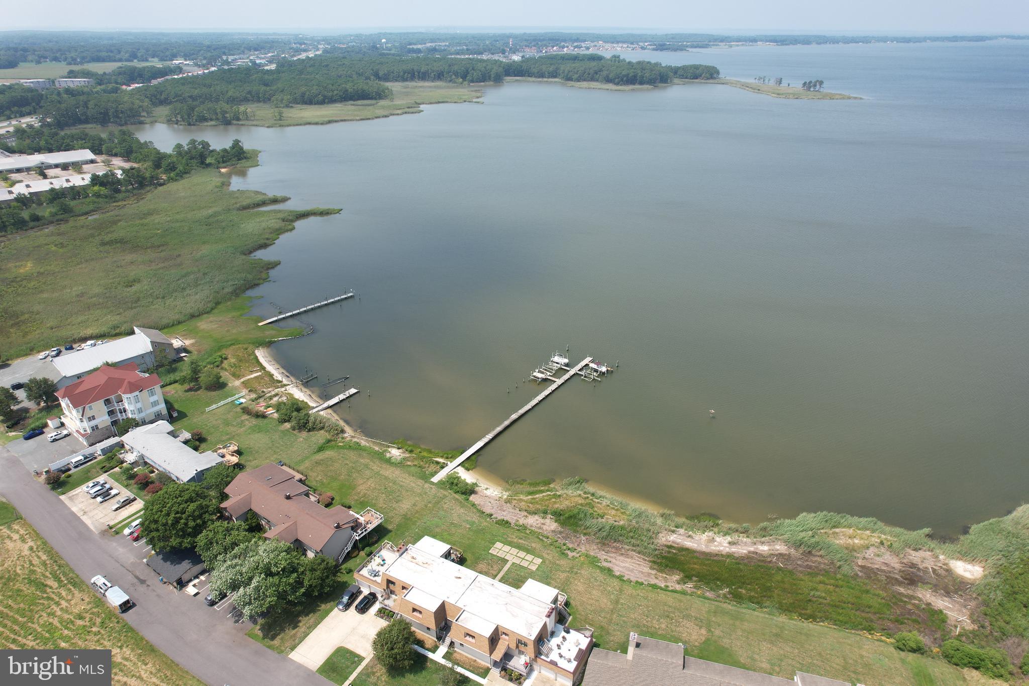 301 Swan Cove Ln #C-1