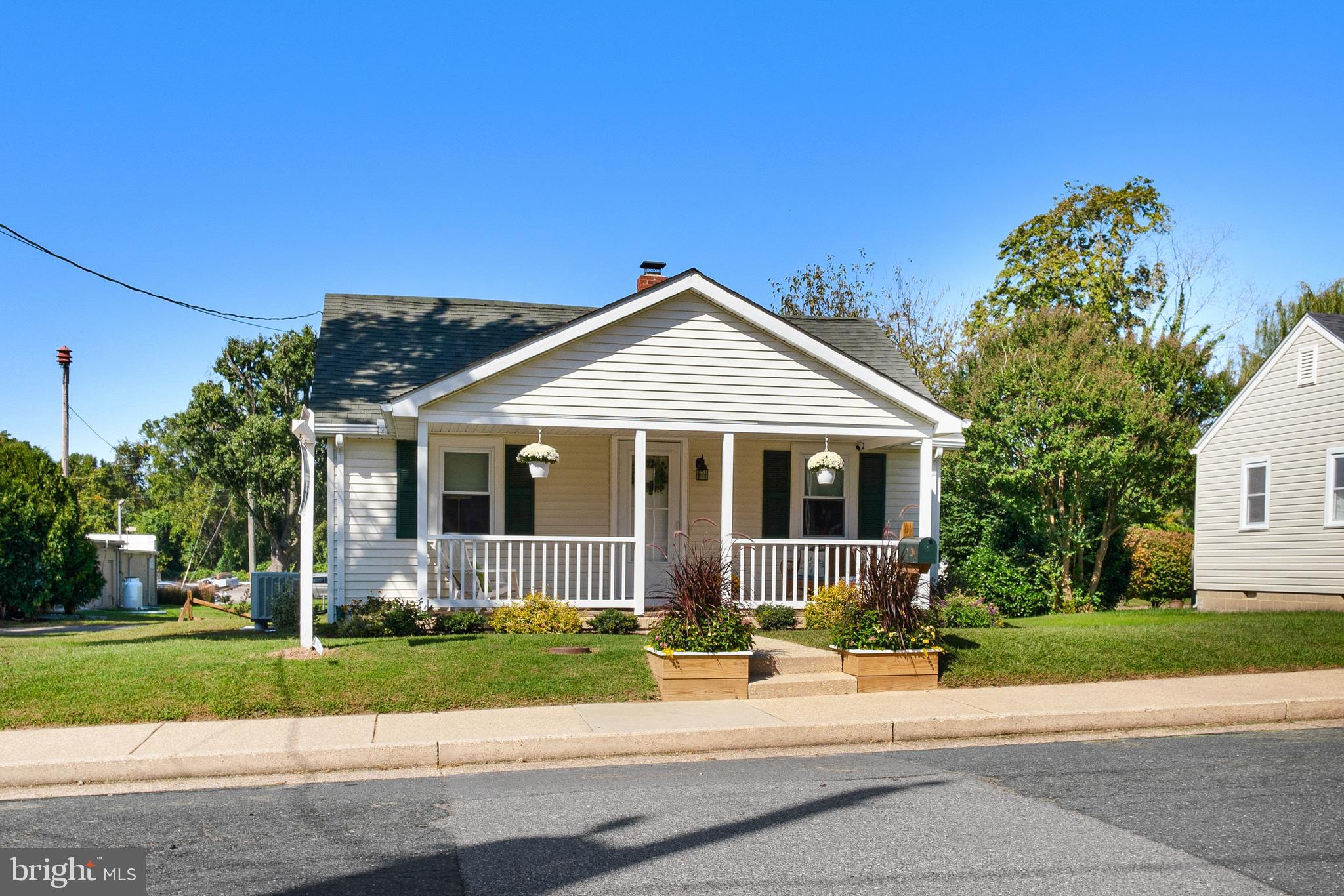 204 Windsor Ave