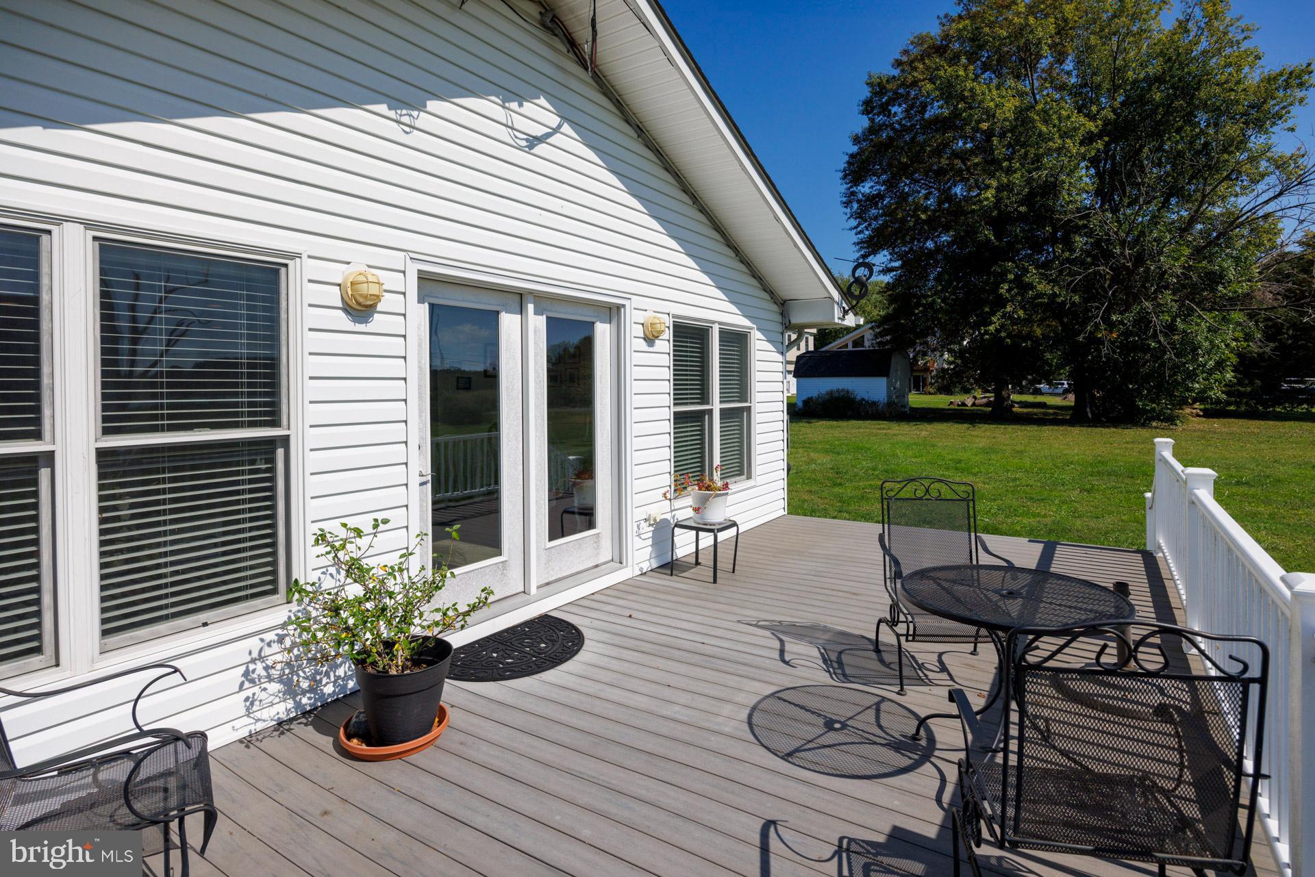 713 Bay Dr