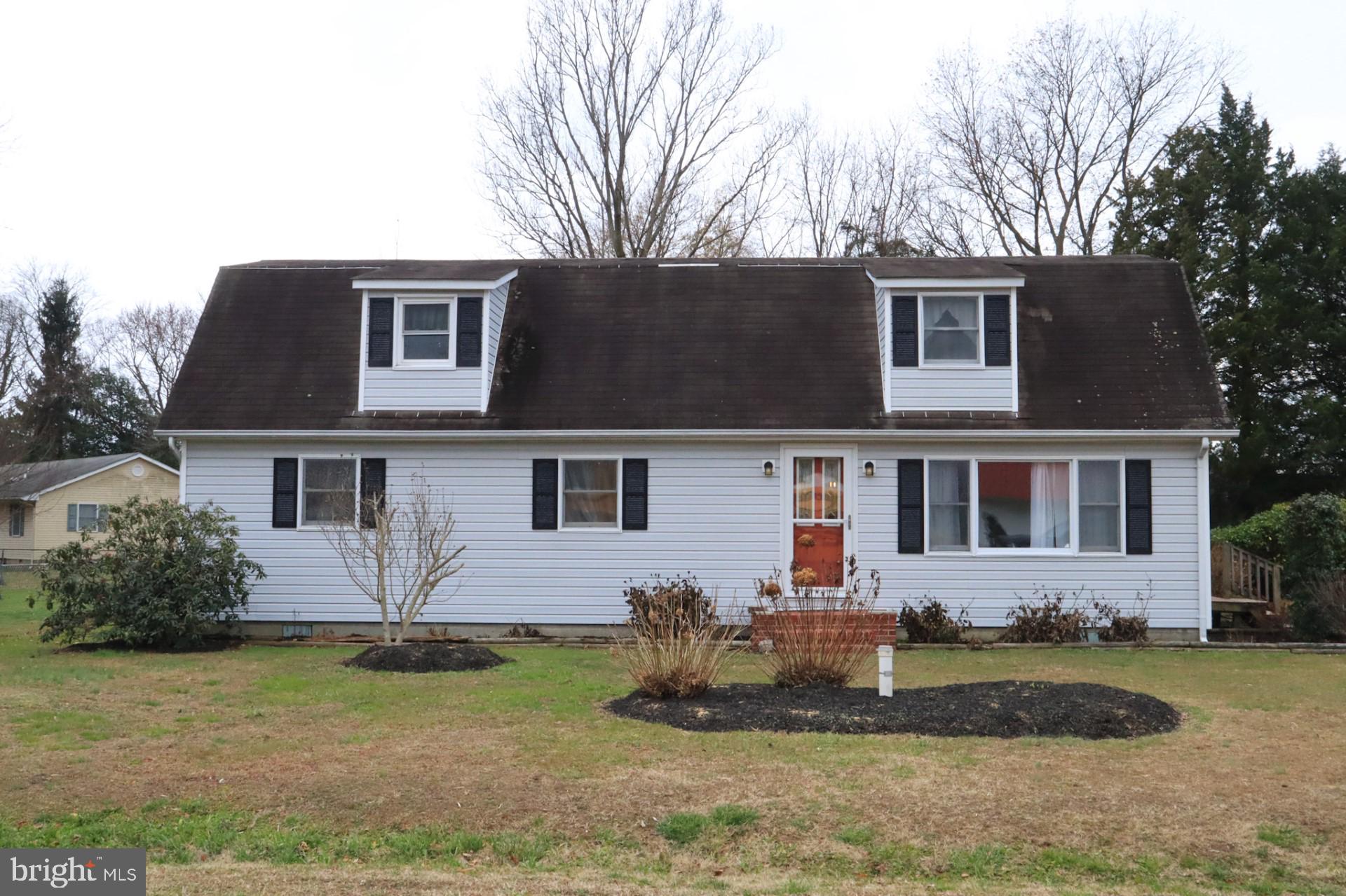 100 Pine Dr