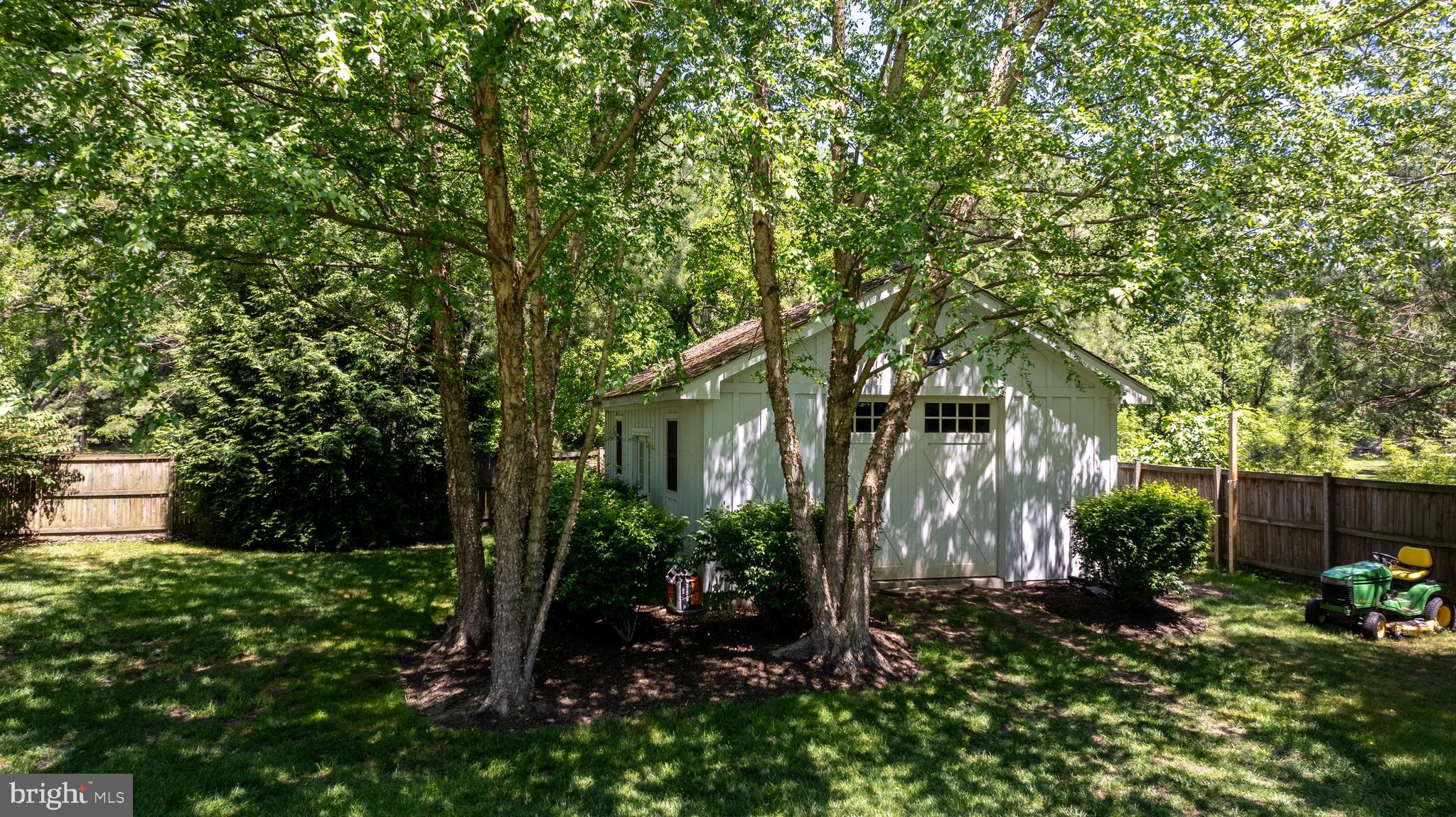 220 Old Wharf Ln