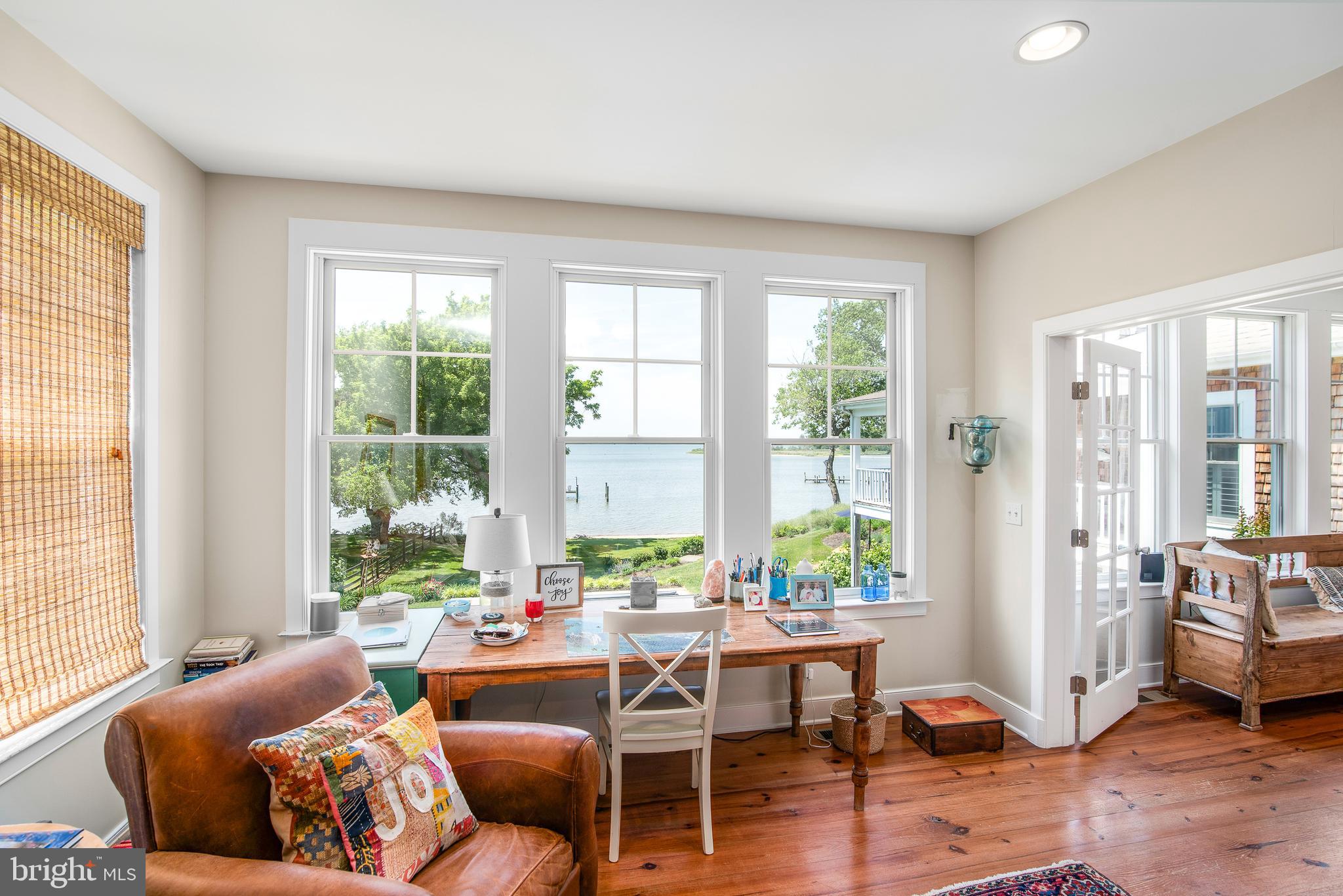 220 Old Wharf Ln
