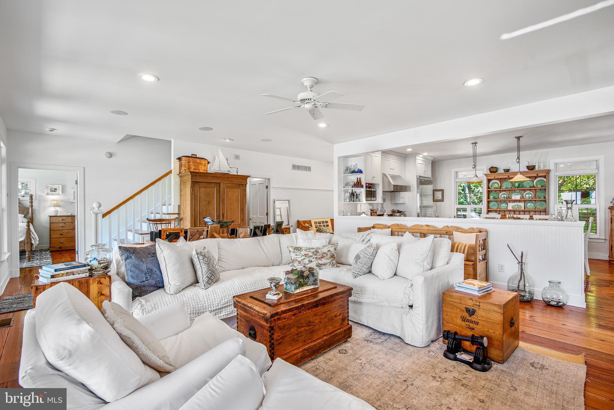 220 Old Wharf Ln