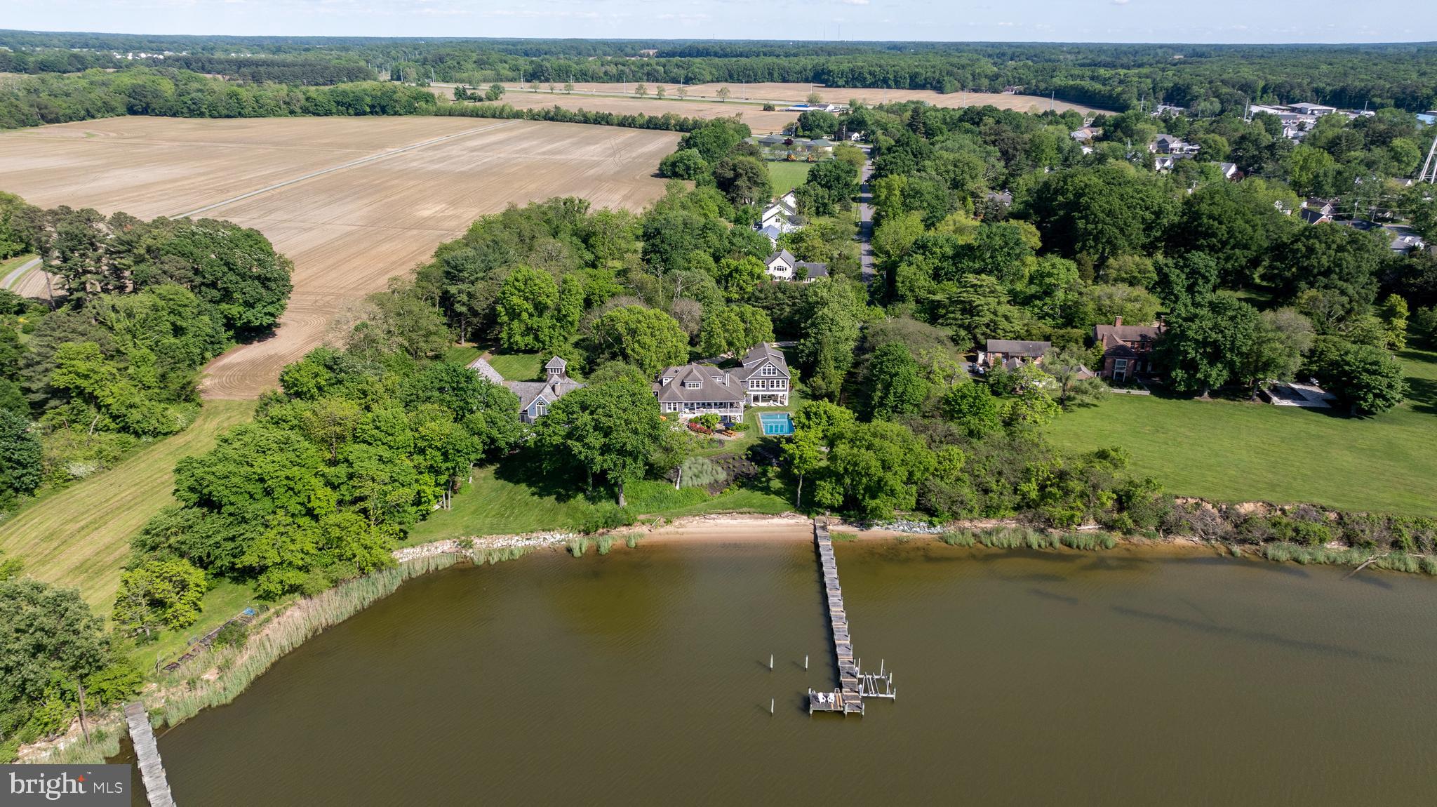220 Old Wharf Ln