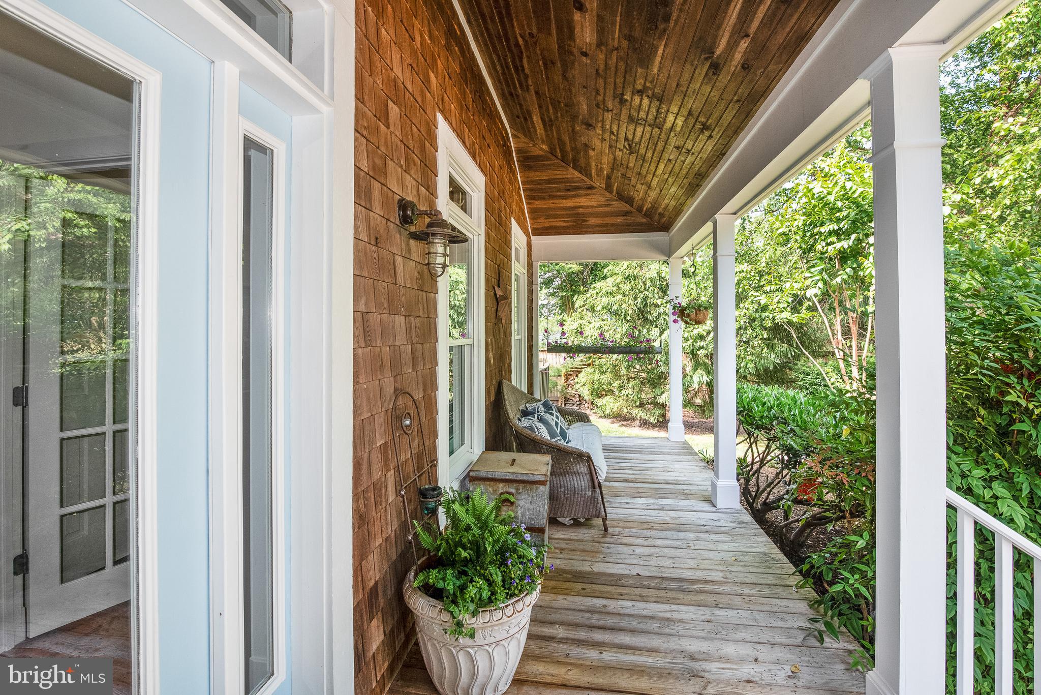 220 Old Wharf Ln