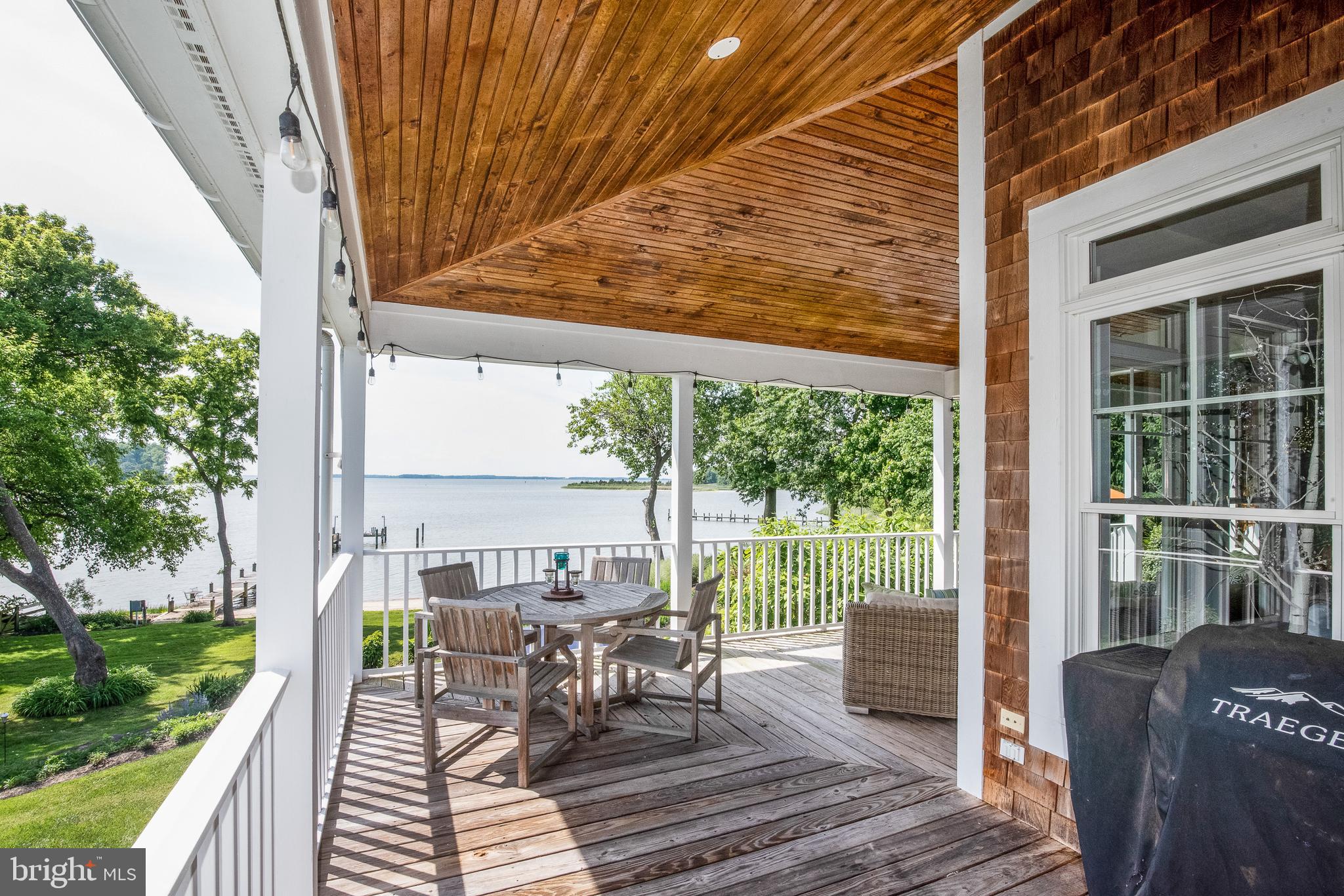 220 Old Wharf Ln