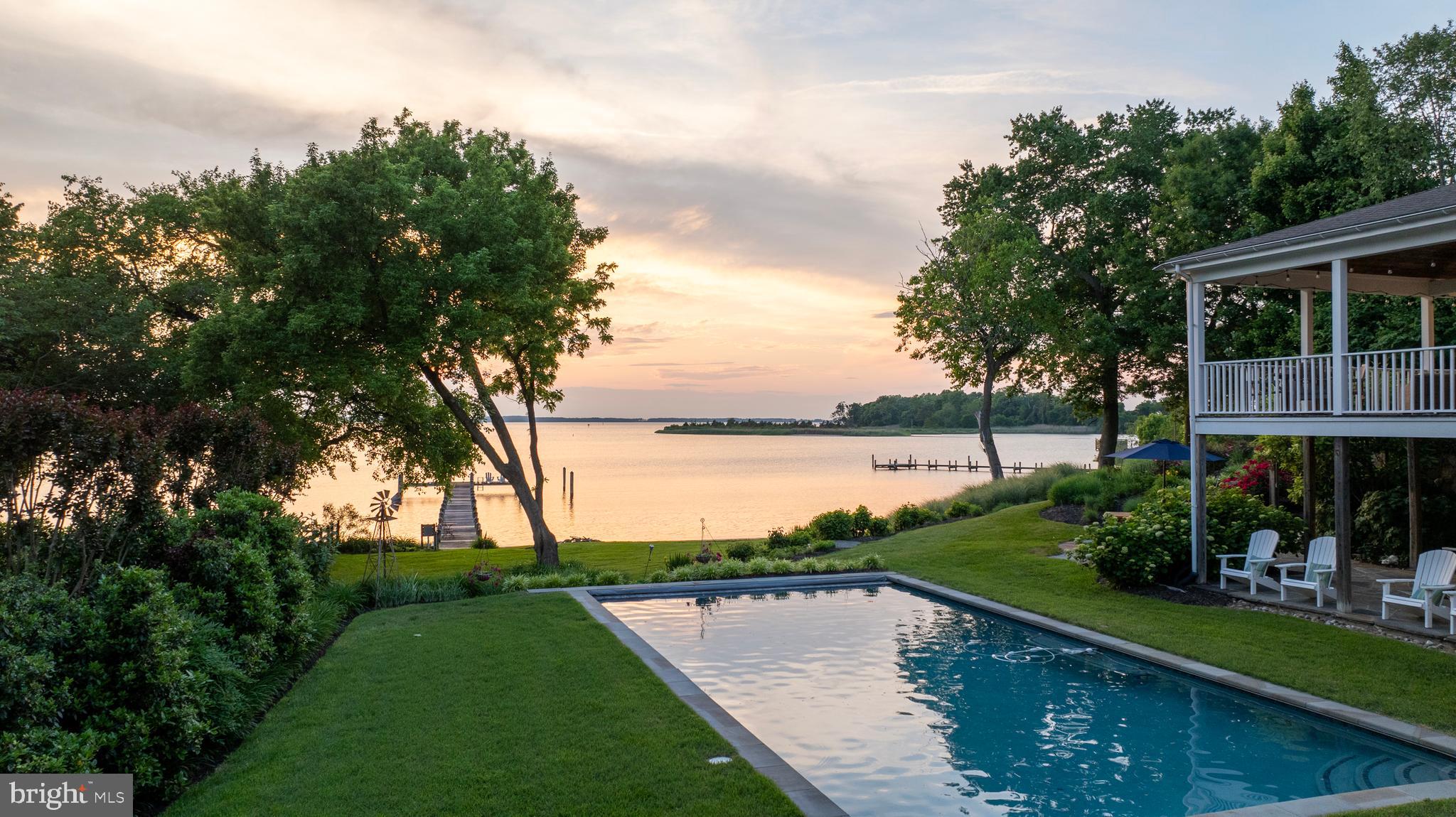 220 Old Wharf Ln