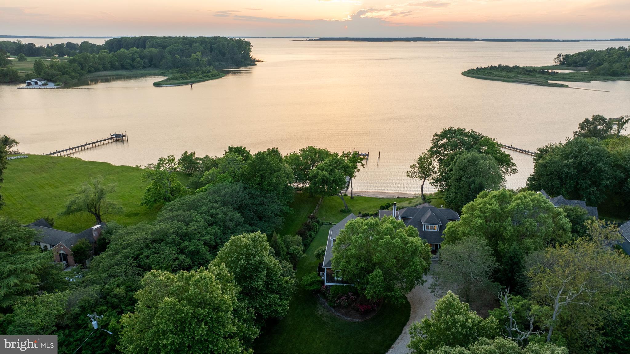 220 Old Wharf Ln