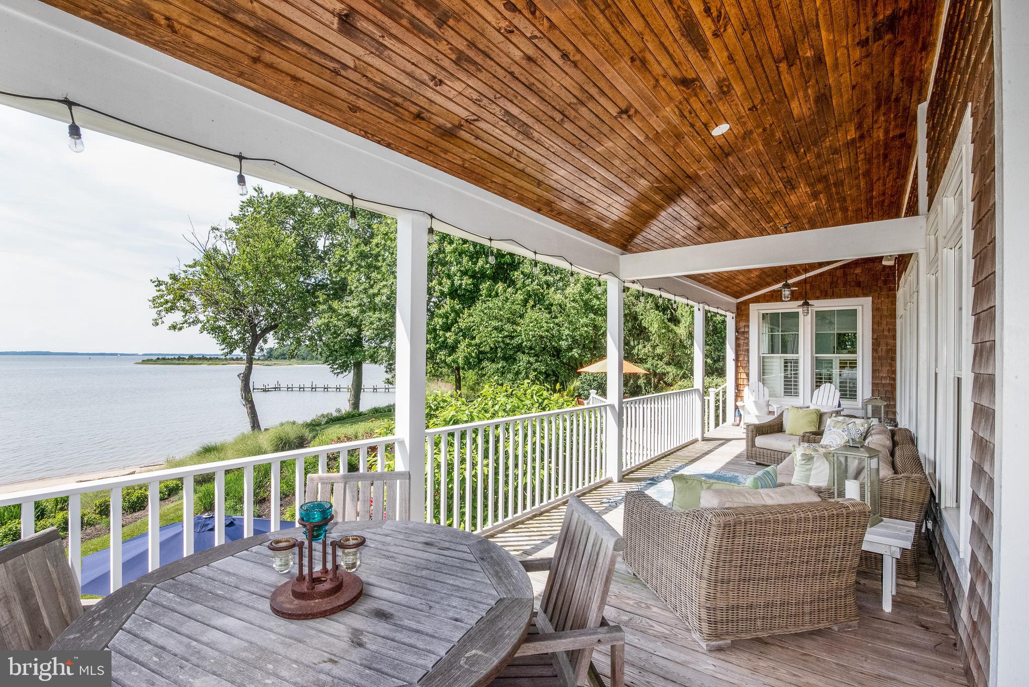 220 Old Wharf Ln