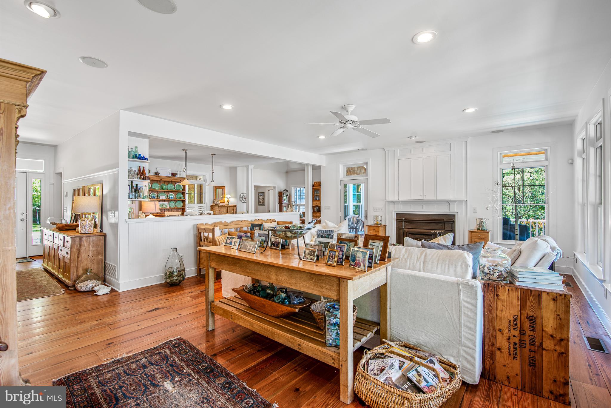 220 Old Wharf Ln