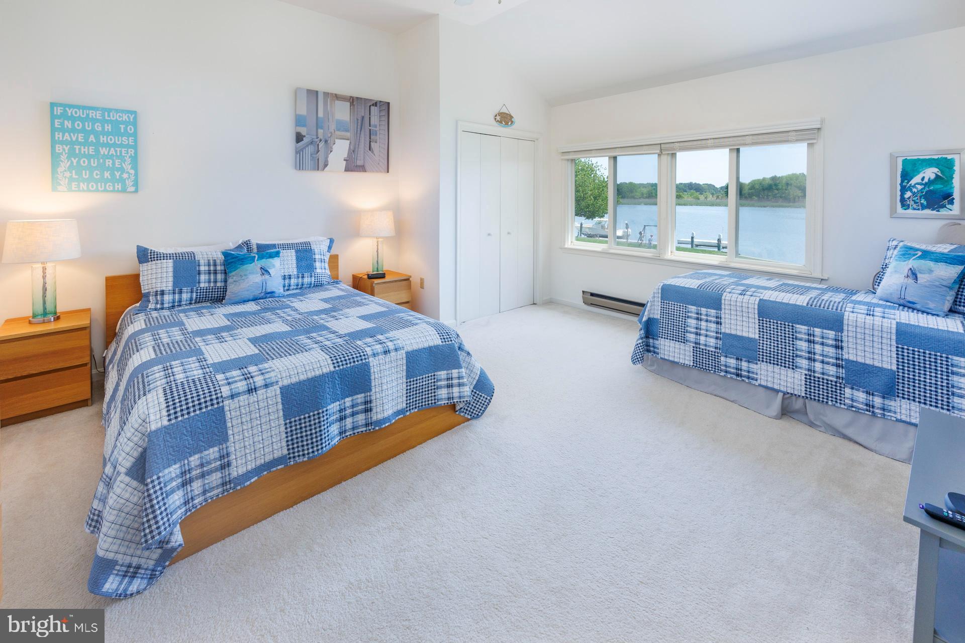 119 Congressional Dr