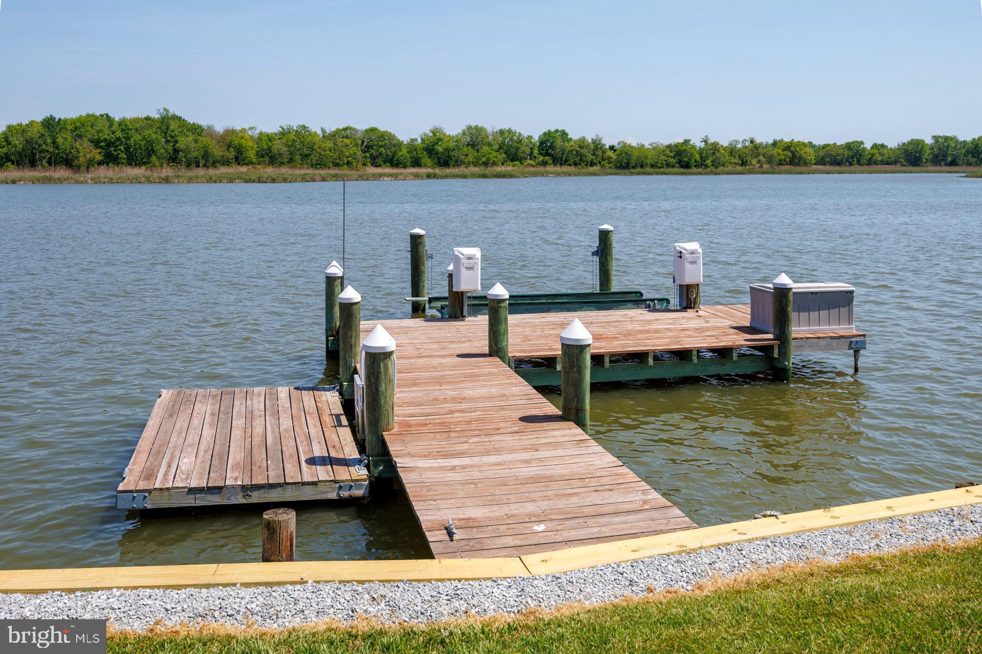 119 Congressional Dr