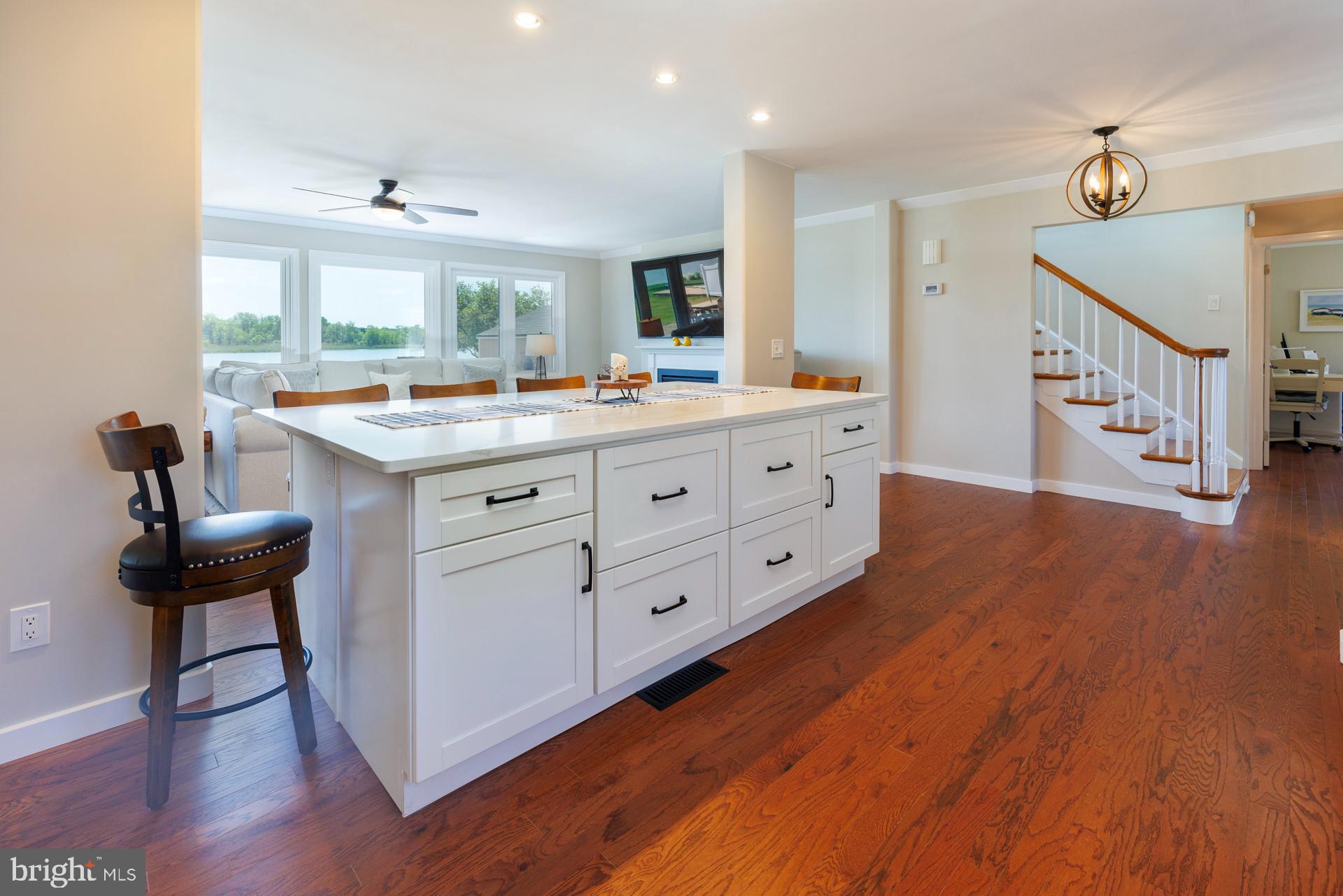 119 Congressional Dr