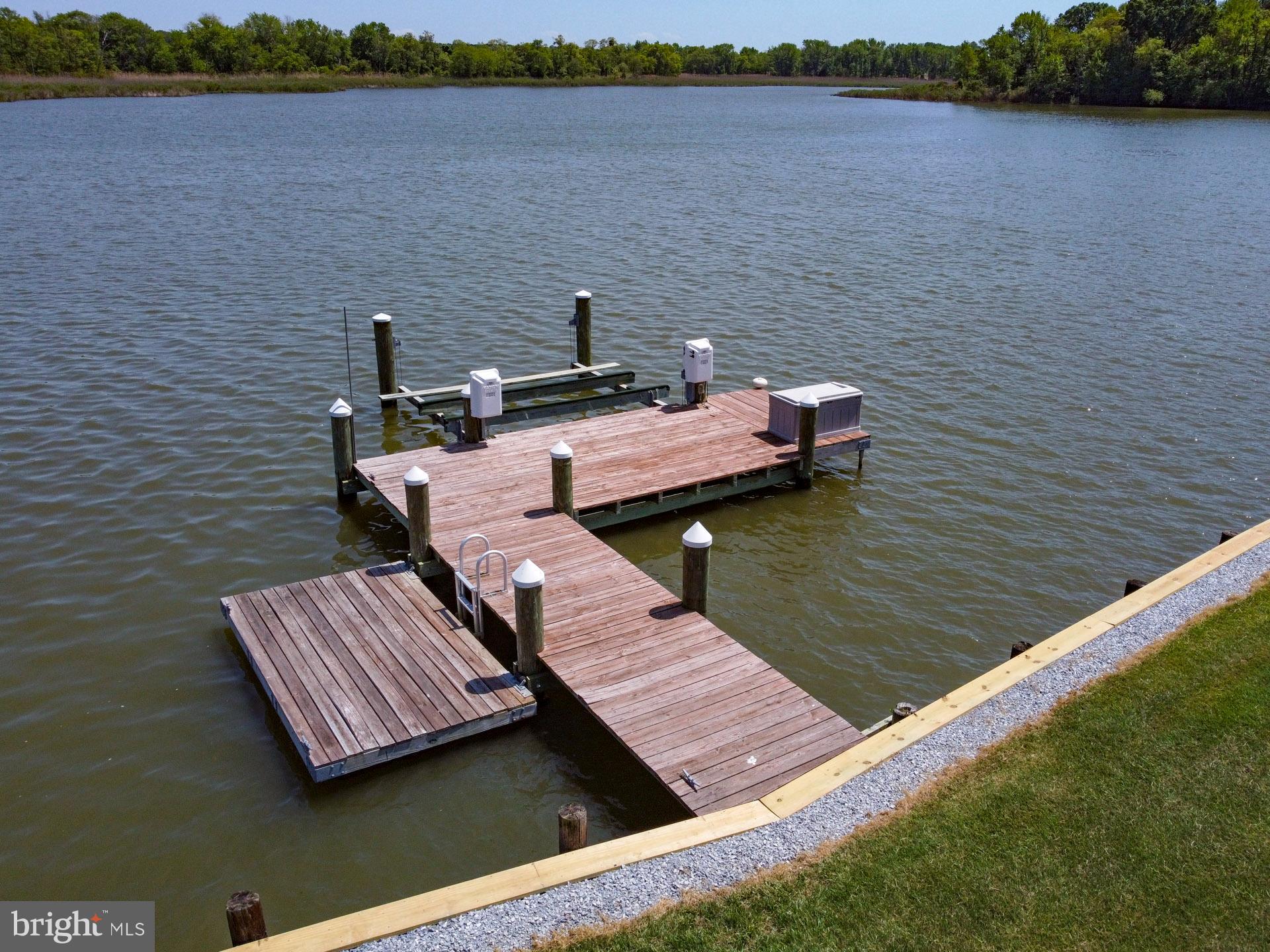 119 Congressional Dr