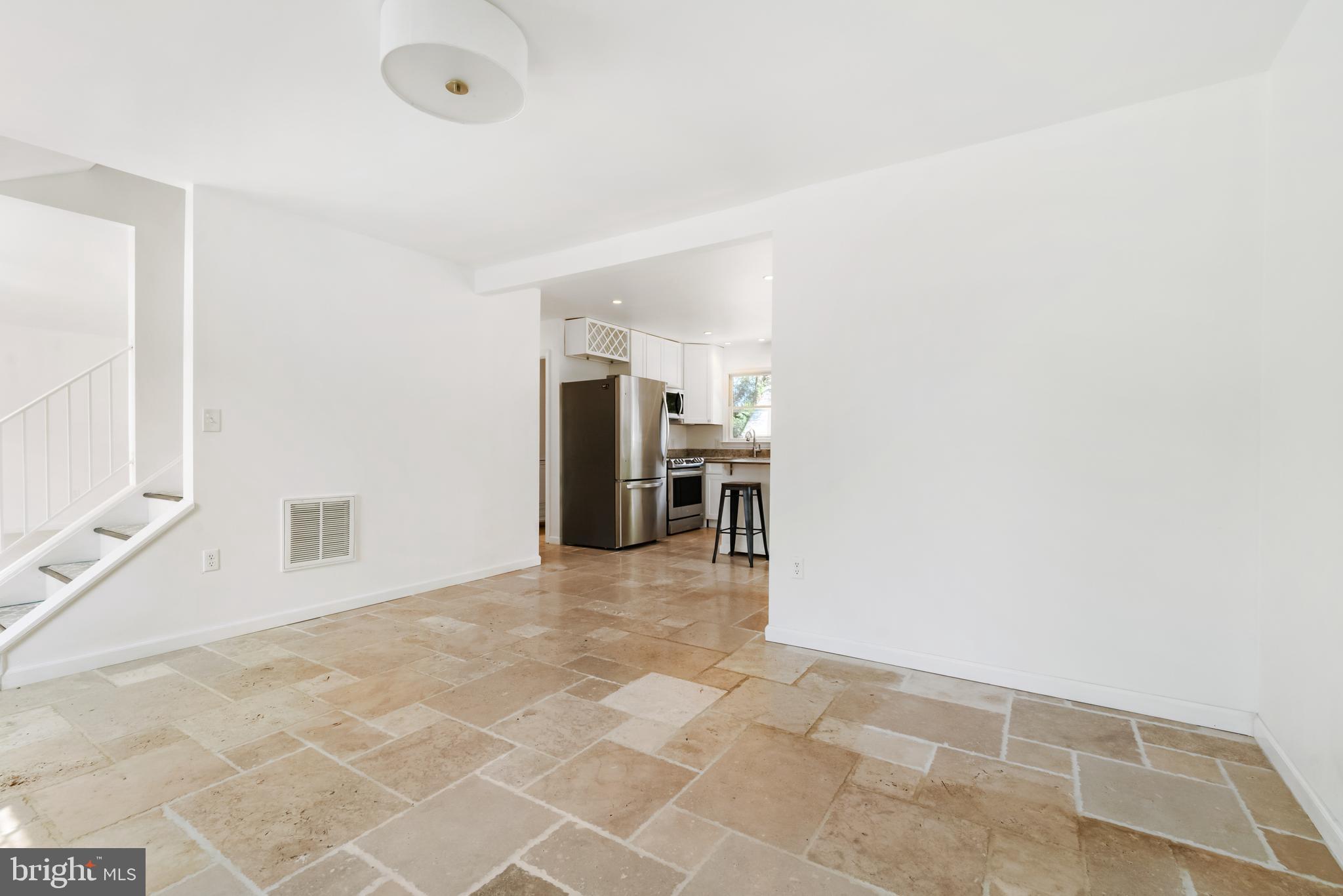 409 Riverview Rd