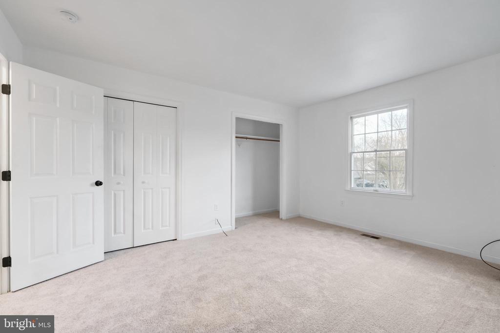 409 Riverview Rd