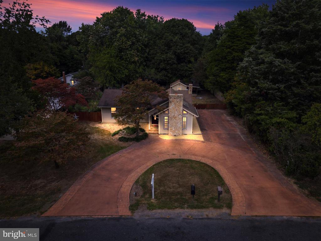 205 Creston Rd