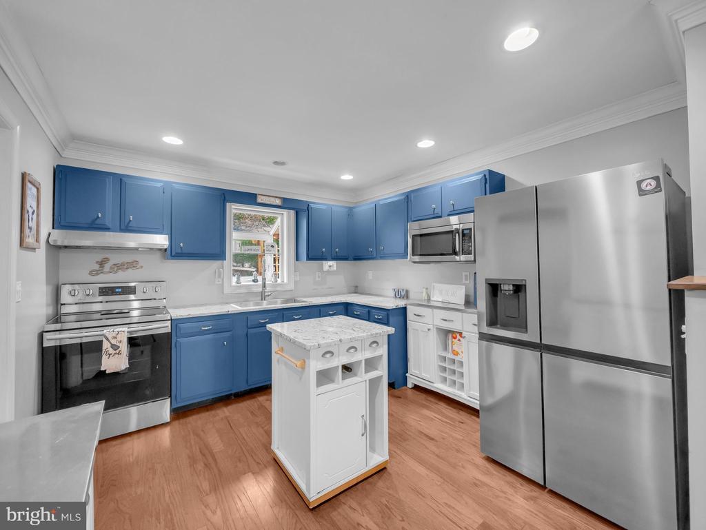 205 Creston Rd