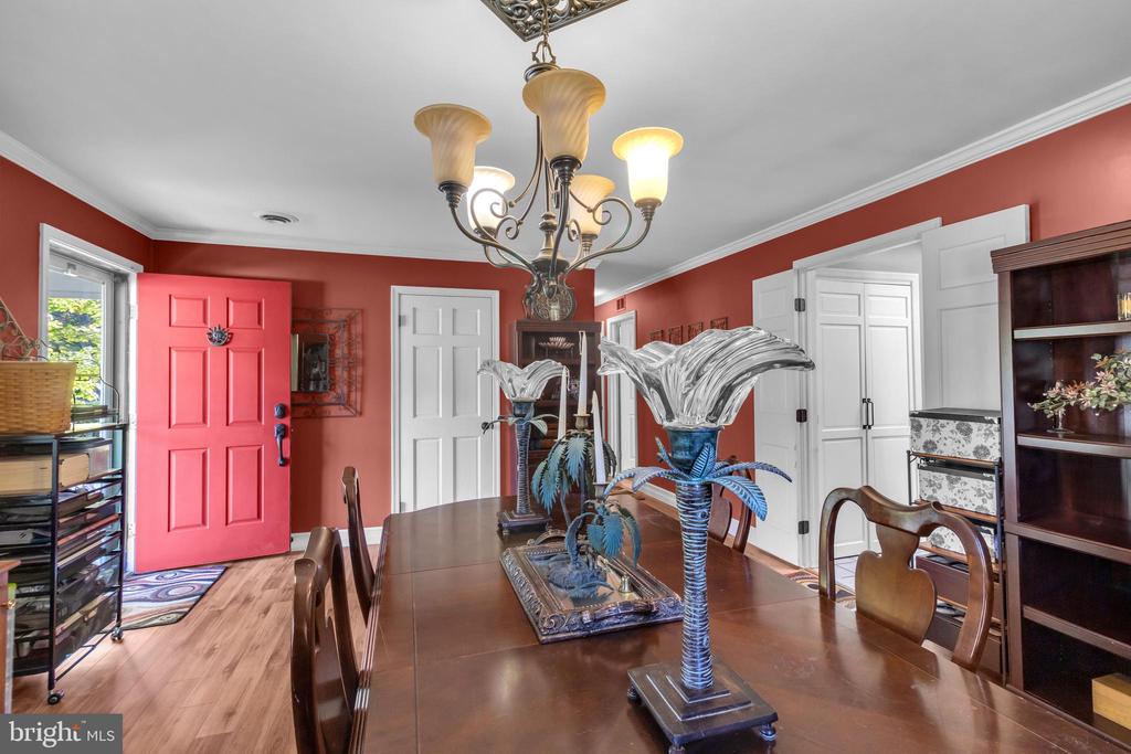 2601 Ellicott Dr