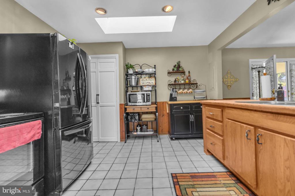 2601 Ellicott Dr