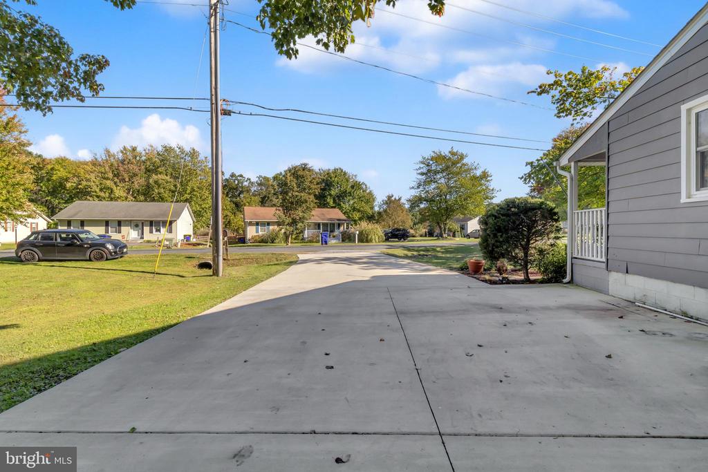 2601 Ellicott Dr