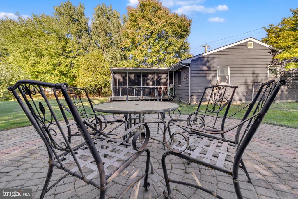 2601 Ellicott Dr