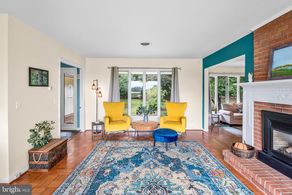106 Davidson Dr