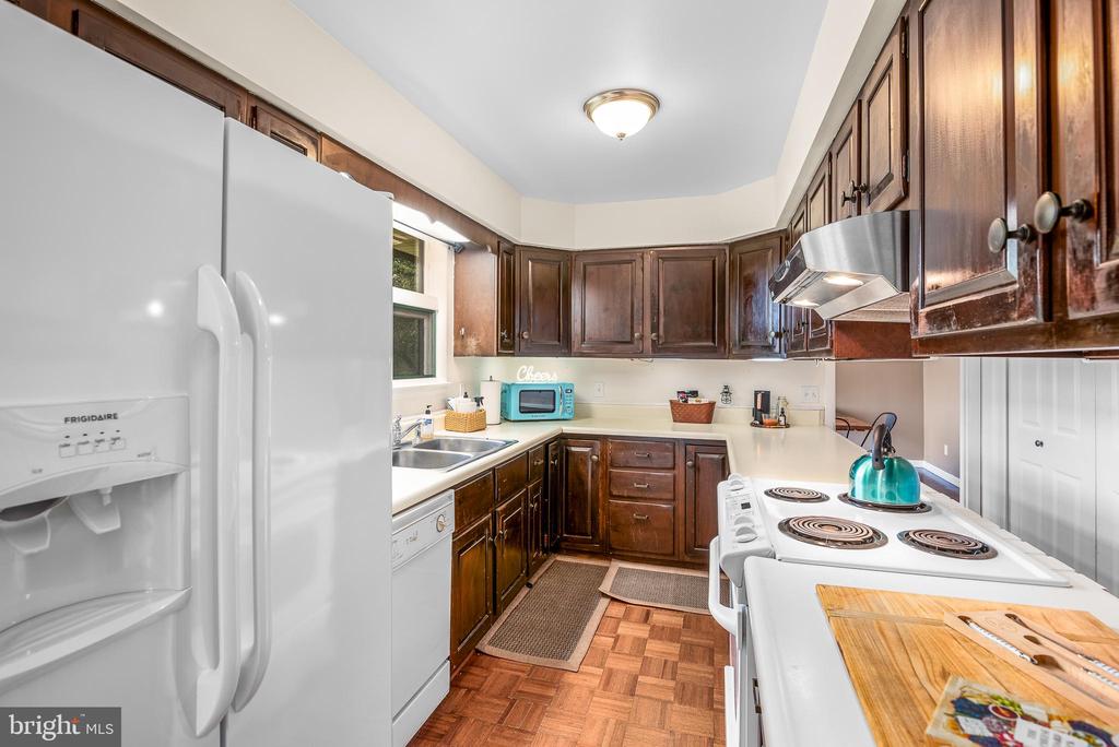 106 Davidson Dr