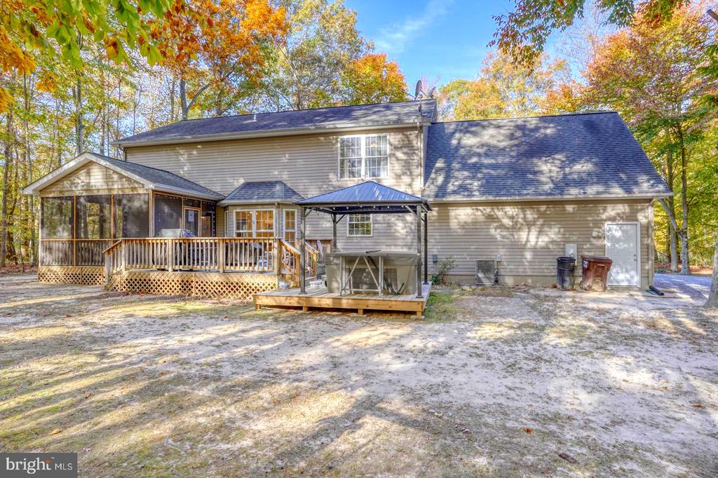 116 Solitude Ln