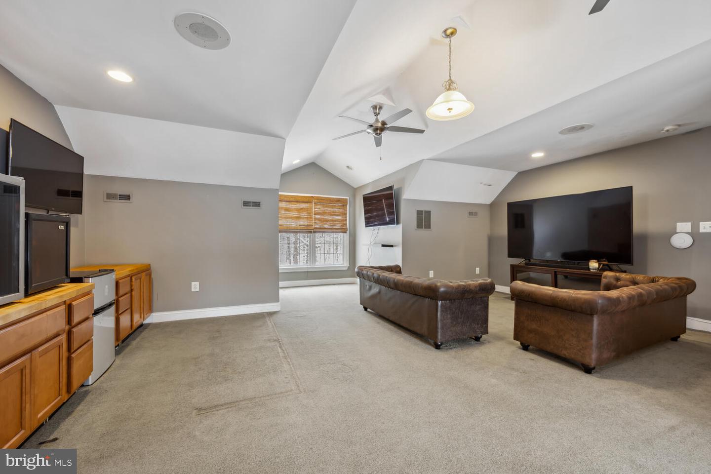 200 Green Farm Ln