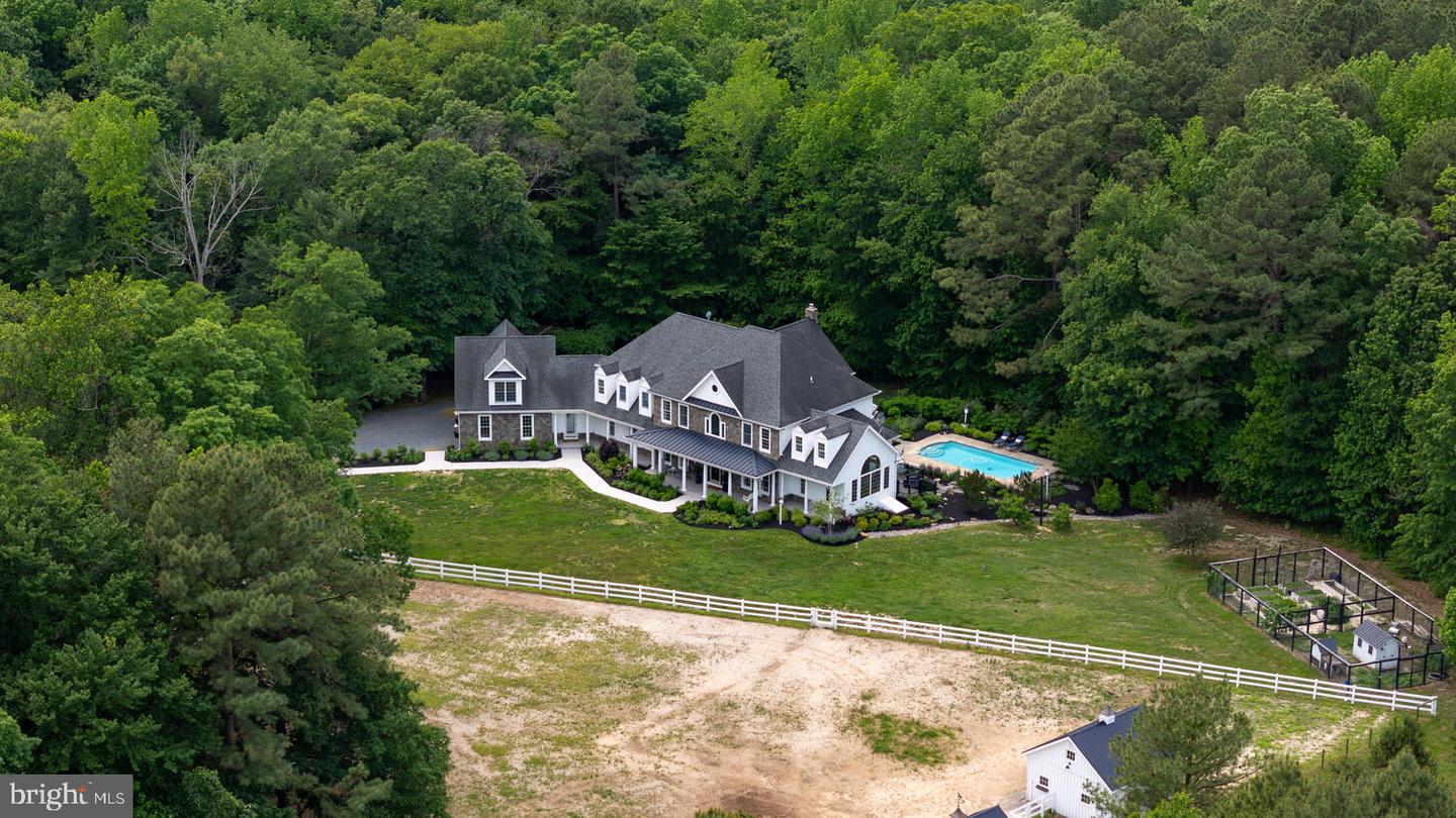 200 Green Farm Ln