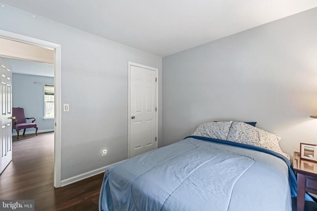 105 Donna Anne Ct