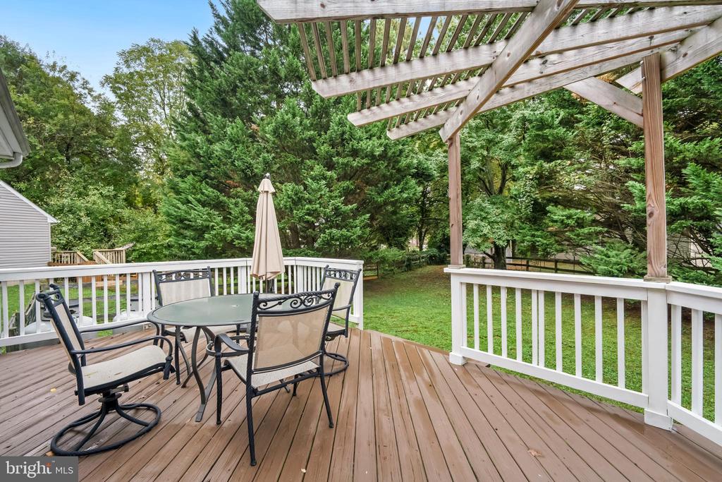 105 Donna Anne Ct