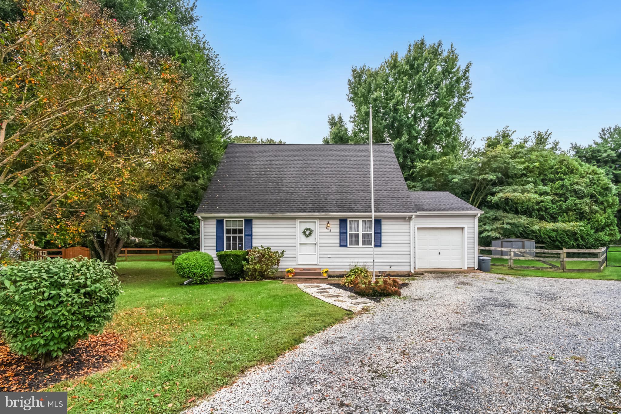 105 Donna Anne Ct