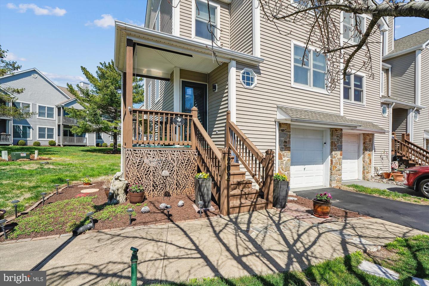 202 Ringneck Ct
