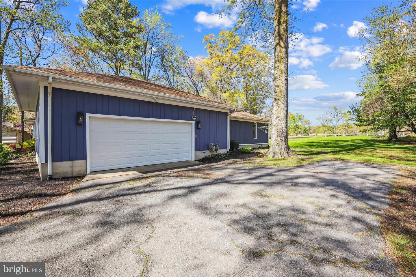 42 Prospect Bay Dr W