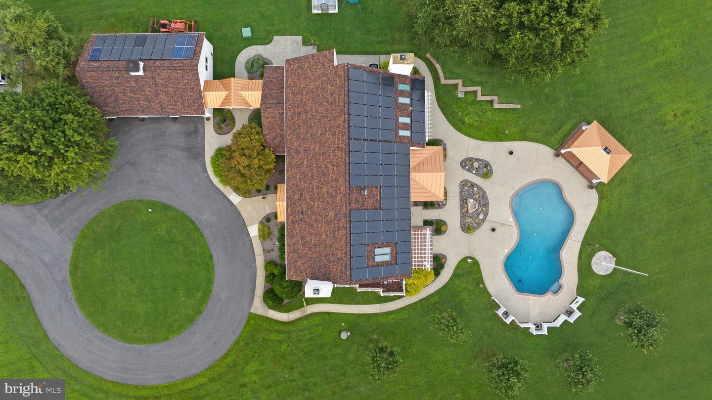 200 Mallard Cove Ln
