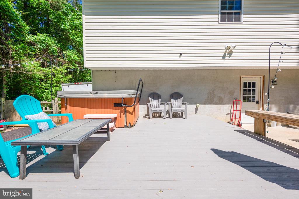337 Whitehouse Dr
