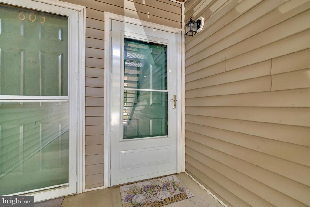 605 Teal Ct